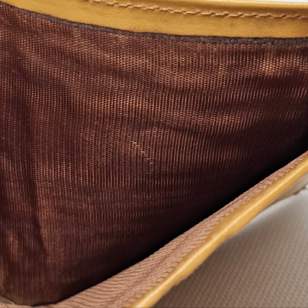 CELINE VINTAGE MACADAM LEATHER BIFOLD WALLET - Picture 3 of 3